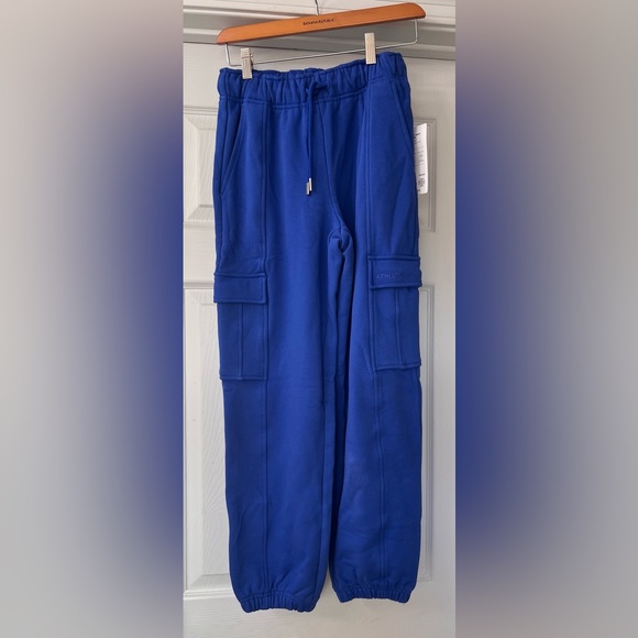 Athleta Royal Blue Heavy Weight Terry Cargo Joggers 
Sz XXS 
Casual/ gym - Picture 2 of 6
